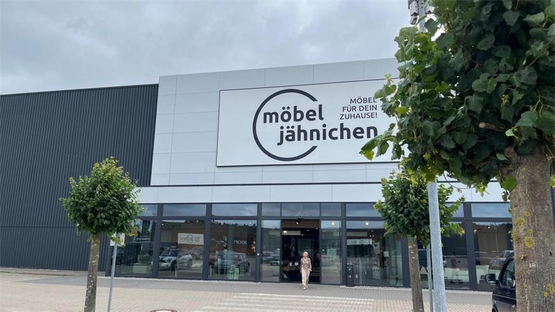 Das Restaurant Deck 2 befindet sich im 2. Obergeschoss des Einrichtungshauses Möbel Jähnichen in Stade.
