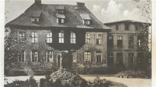 Das Rettungshaus mit dem Anbau von 1901.