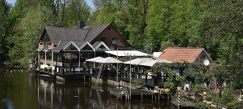 Das „Ristorante Al Porto“ – malerisch gelegen am Stader Burggraben . Hinter der idyllischen Fassade weht offenbar ein anderer Wind. Foto Beneke