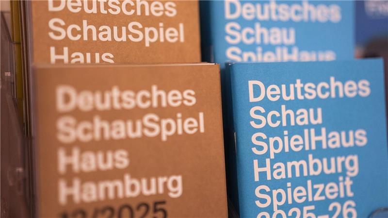 Das Schauspielhaus ist in der Nähe des Hamburger Hauptbahnhofs. 