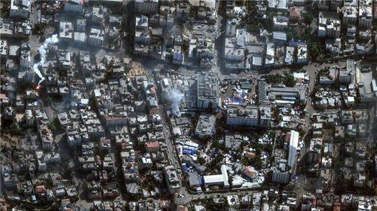Das Schifa-Krankenhaus und seine Umgebung in Gaza-Stadt. Es ist das größte Krankenhaus im Gazastreifen.