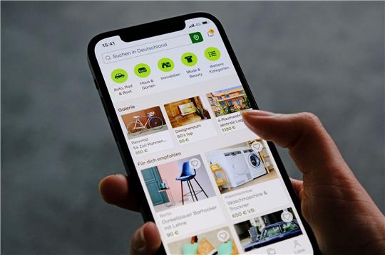 Das Schnäppchenportal Ebay Kleinanzeigen wird zu Kleinanzeigen.de. Foto: dpa