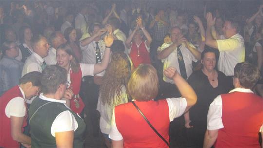 Das Schützenfest in Brest ist bekannt für seine ausgelassene Party. Die dürfte am Wochenende noch schweißtreibender werden, als sie es sonst ohnehin ist.