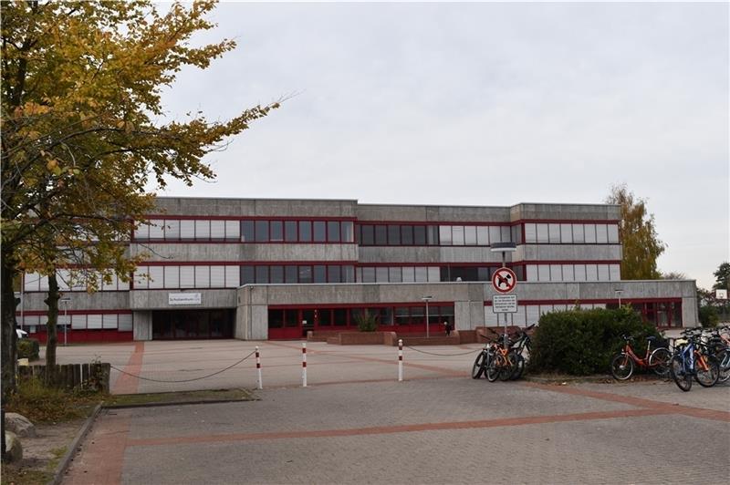 Das Schulzentrum Jork soll nicht zum Kühlhaus werden . Foto: Vasel