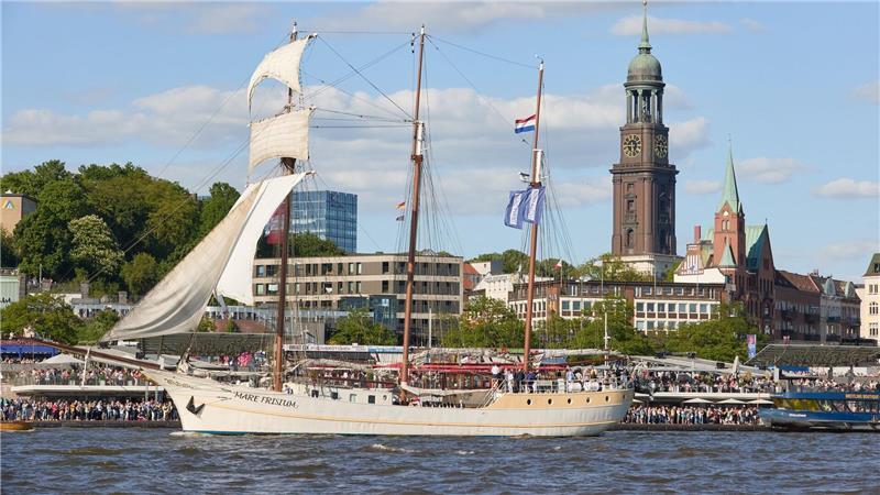 Kieler Woche startet mit Steinmeier und 500 Konzerten Das Segelschiff „Mare Frisium“ ist das offizielle Schiff der Kieler Woche. (Archivbild)