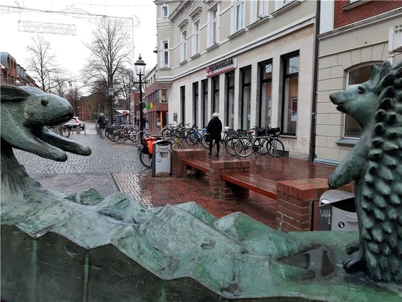 Das Sofortprogramm des Landes soll neue Perspektiven bieten - etwa auf den Eingang zur Fußgängerzone in Buxtehude. Foto: Frank