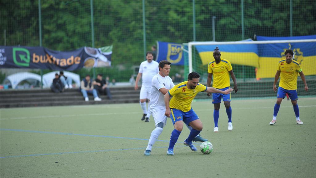 Das Spiel dauerte drei mal 30 Minuten.