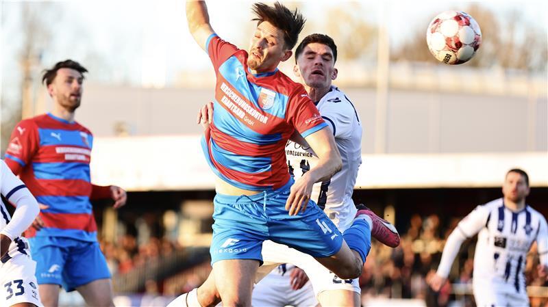 Das Spiel war gerade in der zweiten Halbzeit umkämpft. Viele Gelbe Karten sorgten für Unruhe.