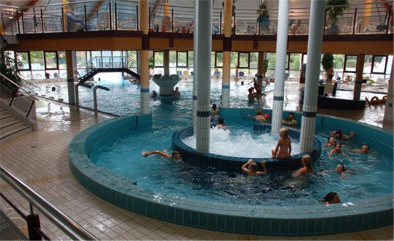 Streik erreicht Solemio – Schwimmbad bleibt geschlossen Das Stader Hallenbad Solemio wird vom 15. Mai bis zum 17. September geschlossen (Archivfoto).