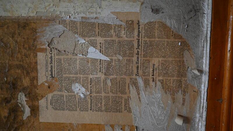 Das Stader TAGEBLATT diente als Tapete.
