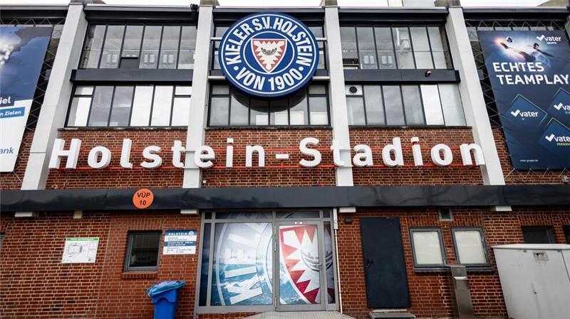 Holstein Kiel holt nächste Verstärkung für die Abwehr Das Stadion von Holstein Kiel.