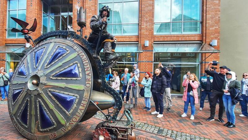 Steampunk-Festival in Buxtehude: Neuauflage 2025 ist plötzlich nicht mehr sicher Das Steampunk-Festival in Buxtehude ist ein Publikumsmagnet - wie bereits im Jahr 2023.