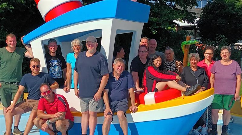 Gegen Belästigung: Freibad und Eissporthalle Harsefeld mit Hilfskampagne Das Team des Freibades und der Eissporthalle wurde geschult, um im Ernstfall Hilfe bieten zu können.