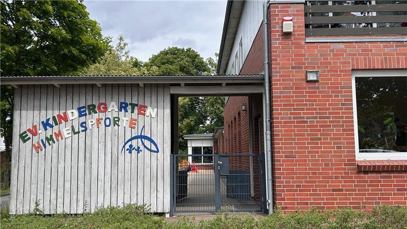 Das Team in der Kita Himmelspforte soll zusammen bleiben, wünschen sich Träger und Eltern. Aber eine Krippengruppe muss geschlossen werden.