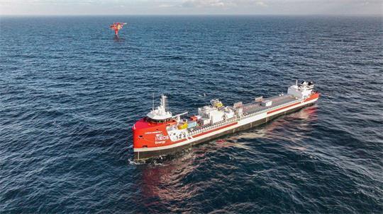 Das Transportschiff Carbon Destroyer 1 bringt das flüssige CO2 zur ausgedienten Ölplattform Nini West in der Nordsee vor Dänemark. (Handout)