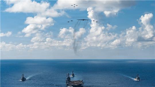 Das US-Militär hat in der Region zahlreiche Kriegsschiffe zusammengezogen, die teils auch im Kampf gegen angebliche Drogenschmuggler eingesetzt werden. (Symbolbild)