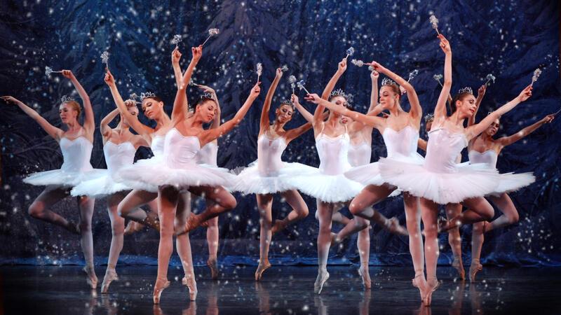 Das Ukrainian Classical Ballett tanzt das Weihnachtsballett „Der Nussknacker“ im Stadeum.