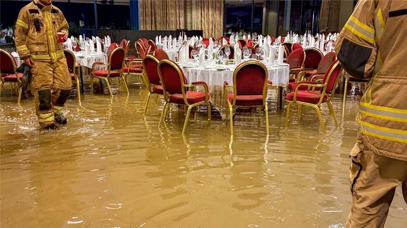 Norwegen: Zahlreiche Überschwemmungen nach Unwetter „Jakob“ Das Unwetter „Jakob“ führte in Norwegen zu Überschwemmungen - wie hier in einem Hotelsaal.