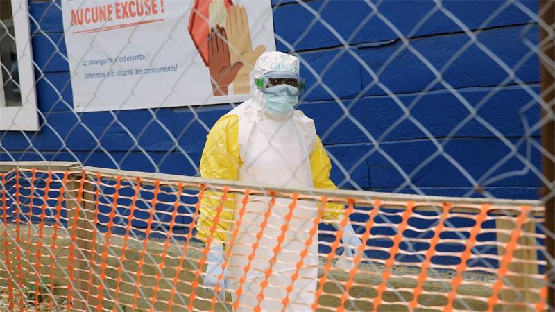 Das Virus wird durch Körperkontakt und Kontakt mit Körperflüssigkeiten übertragen. (Archivbild)