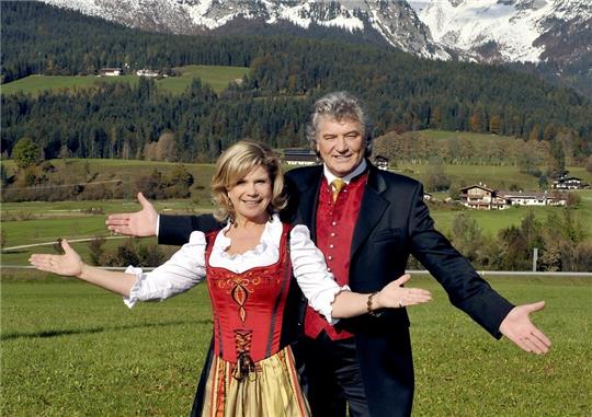 Das Volkmusikpaar Marianne und Michael. Foto: Ursula Düren/dpa