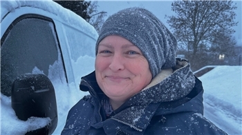 „Das Wetter ist schwierig, aber ich muss jetzt los. Bei der Bahn gibt’s technische Probleme.“ Stefanie Berg, Servicetechnikerin bei der Deutschen Bahn in Buxtehude, am Freitag, 9. Januar 2026.