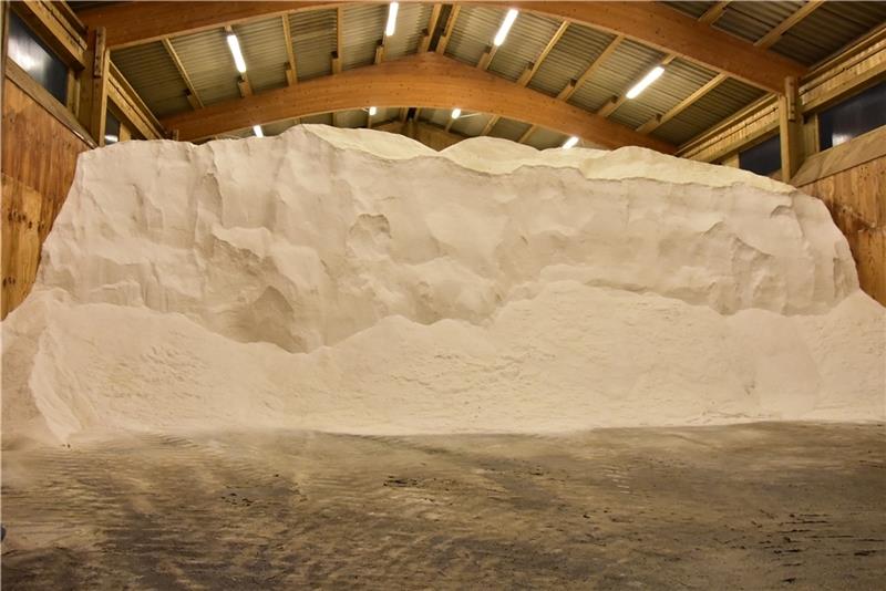 Das Wintersalz der Straßenmeisterei lagert im Kreis Stade unter anderem in Drochtersen. In Stade soll nun eine neue Halle für Streugut entstehen. Foto: Ahrens