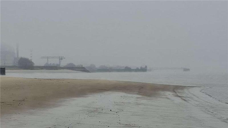 Das Wochenende im Kreis Stade wird trüb. Derzeit warnt der Deutsche Wetterdienst vor Nebel (Archivbild).