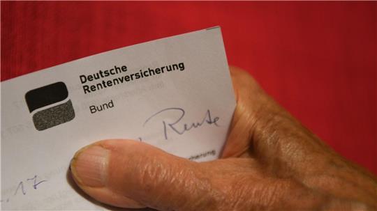 Das abgemahnte Phishing-Portal suggeriert eine Verbindung zur Deutschen Rentenversicherung.