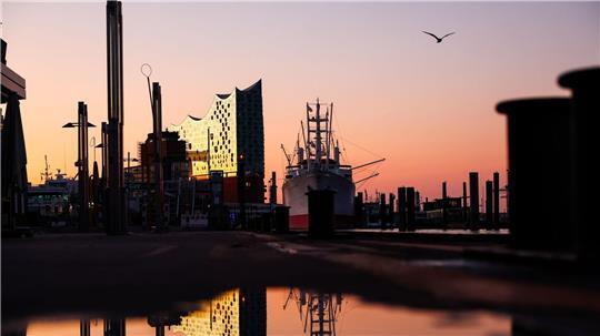 Das berühmte Museumsschiff Cap San Diego muss in die Werft. (Archivbild)