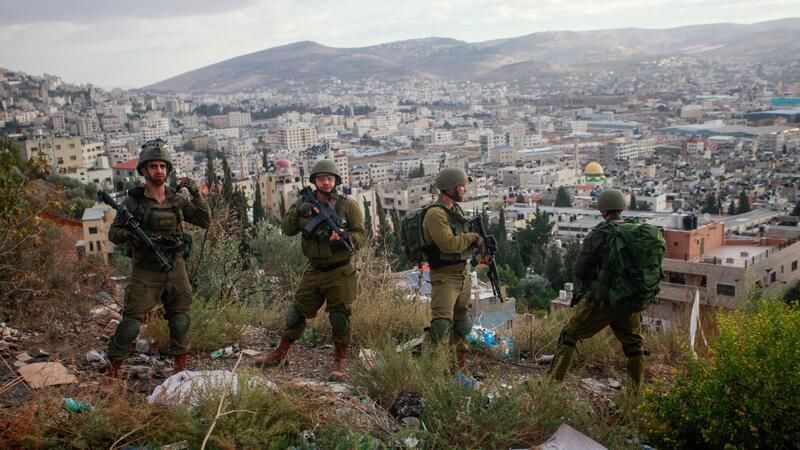 Sanktionen gegen radikale Siedler: Berlin folgt den USA Das besetzte Westjordanland wird immer wieder zum Schauplatz blutiger Auseinandersetzungen zwischen Israelis und Palästinensern.