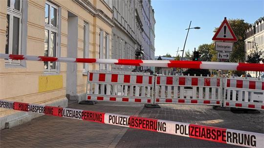 Das betroffene Haus bleibt vorerst gesperrt.