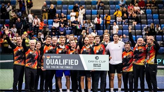 Das deutsche Davis-Cup-Team hat sich für die Gruppenphase qualifiziert.