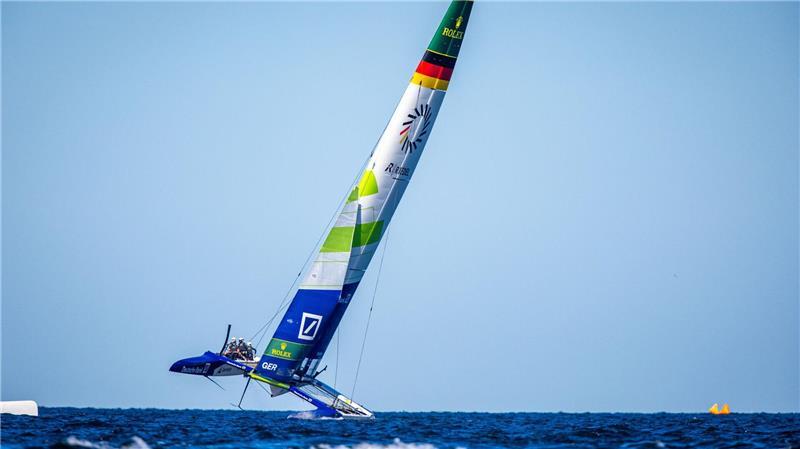 Das deutsche Team beim Sail-GP vor Rügen.