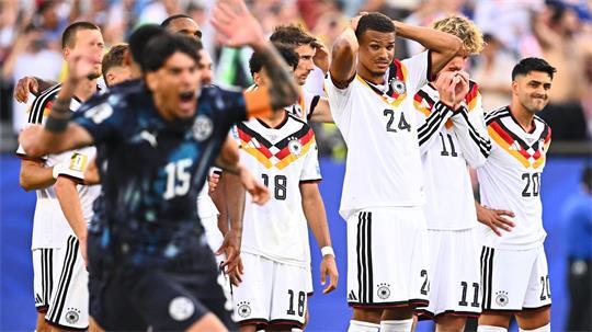 Das deutsche Team trauert - die Welt wundert sich.