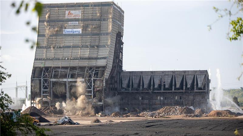 Das ehemalige Kraftwerk wird seit Anfang 2023 rückgebaut. Es war Ende 2017 endgültig stillgelegt worden.