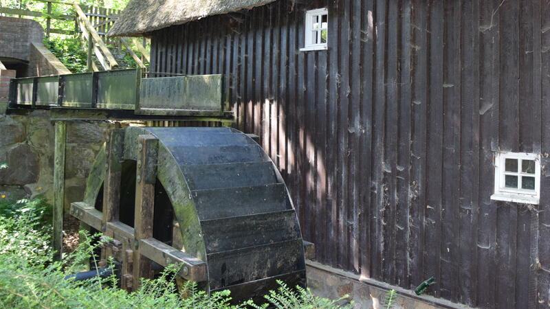Mühlrad an der Wassermühle Ovelgönne