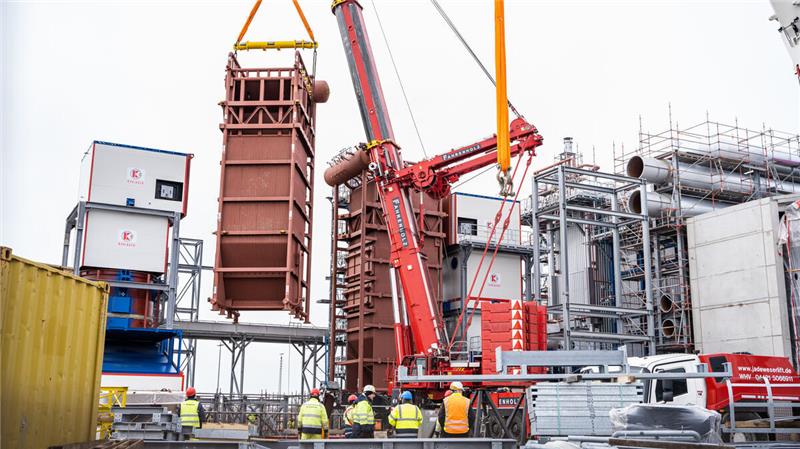 Das geplante Holzheizkraftwerk soll den örtlichen Hafen und in der Nachbarschaft befindliche Betriebe mit Fernwärme und Elektrizität versorgen. Foto: Keck