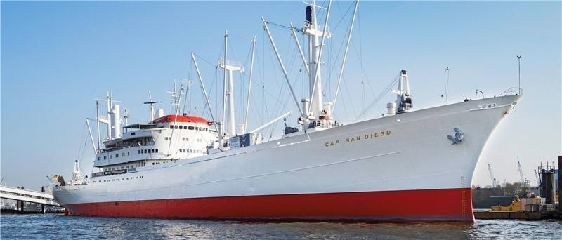 Das größte fahrtüchtige Museumsschiff der Welt, die Cap San Diego , läuft am Sonnabend mit vielen Gästen an Bord aus.