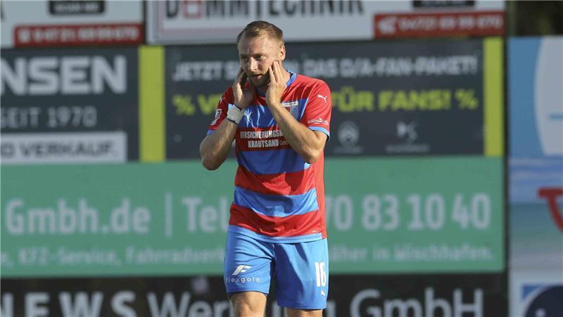 Dämpfer vor Pokalkracher: Zwei Flensburger fliegen - doch D/A verliert Das hatte sich D/A anders vorgestellt: Die Kehdinger verloren das Flutlichtspiel in Flensburg am Freitagabend mit 2:3.
