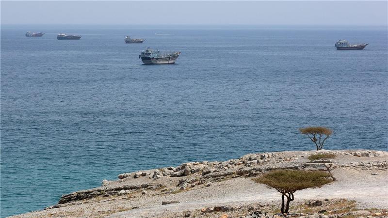 Das iranische zentrale iranische Militärkommando nannte die Kämpfe im Südlibanon sowie Israels Weigerung, sich aus der Region zurückzuziehen, als Gründe für die Schließung der Straße von Hormus. 