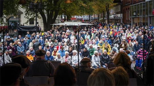 Das jährliche Stader Shantychor-Festival ist ein Publikumsmagnet.