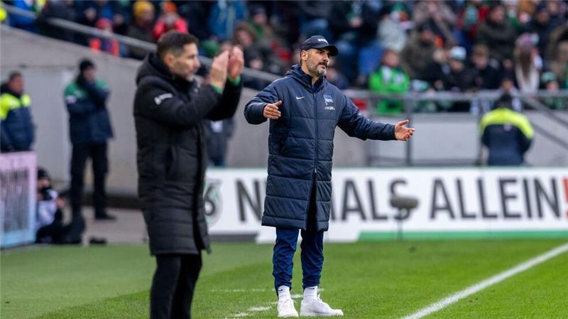 Nach Fiél-Aus: Stefan Leitl ist neuer Hertha-Trainer Das letzte Spiel von Leitl (l.) bei Hannover war ein 0:0 gegen die Hertha.