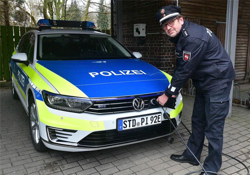 Das neue E-Mobil der Polizei Stade. Foto: Polizei