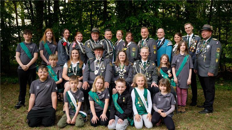 Das neue Königshaus der Schützen Heinbockel ist komplett.