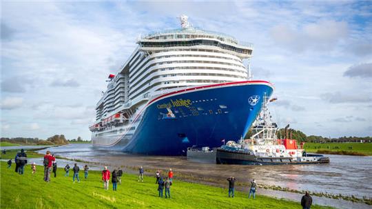 Das neue Kreuzfahrtschiff der Papenburger Meyer Werft „Carnival Jubilee“.
