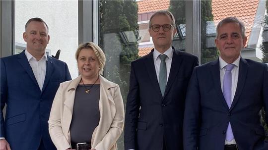 Das neue Präsidium: Andreas Meyer, Sabine Hesse, Matthias Kohlmann und Prof. Bernd Afflerbach (von links). Auf dem Foto fehlen: Timm Grotheer, Lutz Machulez-Hellberg und Dr. Ralf Trabandt.