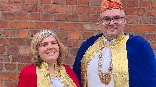 Das neue Prinzenpaar ist spontan eingesprungen: Katja und Thomas Müller.