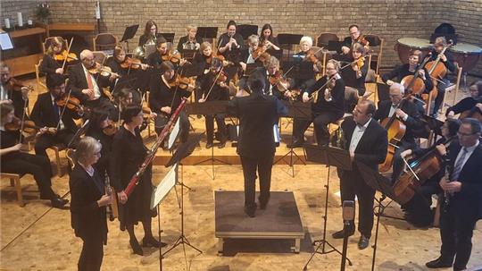 Das neue Programm „Ludwig, Wolfgang und Emilie“ des Stader Kammerorchester sorgte beim Buxtehuder Publikum in der St.-Paulus-Kirche für Begeisterung.