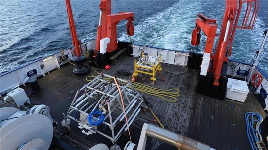 Das neue Unterwasserobservatorium liegt an Bord des Forschungsschiffs „Alkor“