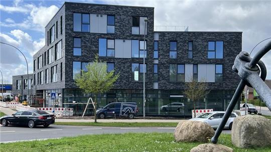 Das neue Wohn- und Geschäftshaus am Kreisel der Freiburger Straße.